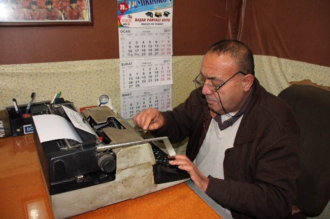 Teknolojiye Yenik Düşen Meslek Arzuhalcilik