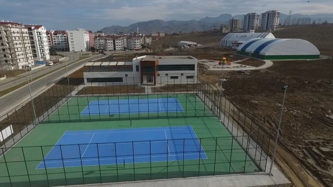 Tenis Kortları Nisanda Açılıyor