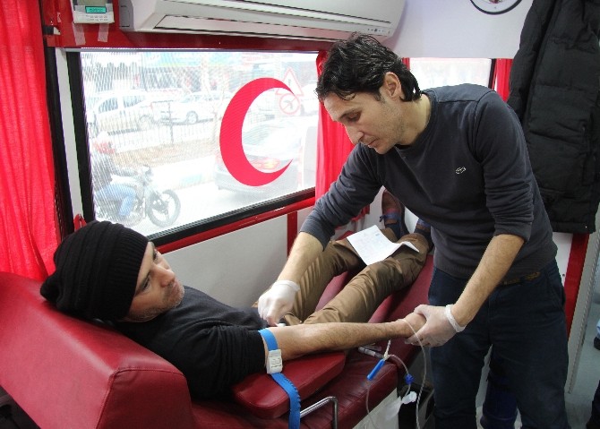 Tügva Dan Kızılaya Kan Bağışı