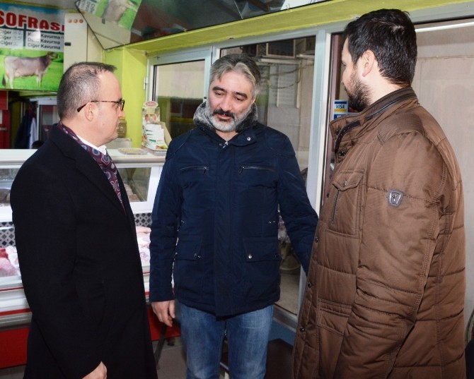 Turan Lapsekide Taziye Ziyaretinde Bulundu