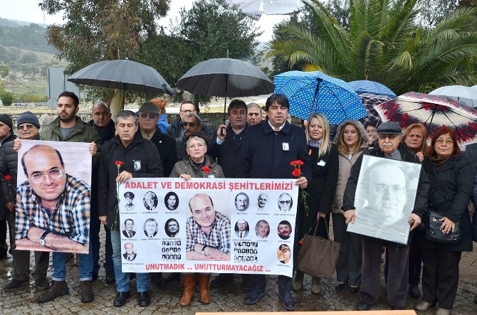 Uğur Mumcuya Foçada Hüzünlü Anma