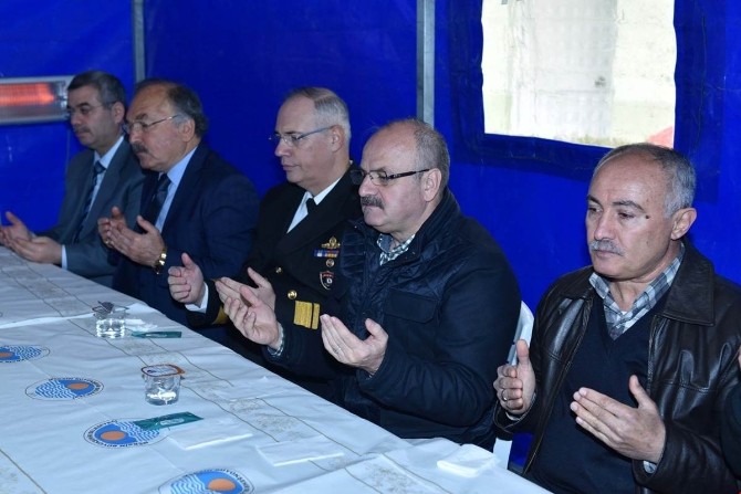 Vali Çakacak, Şehit Yüzbaşı Çiganın Mevlitine Katıldı