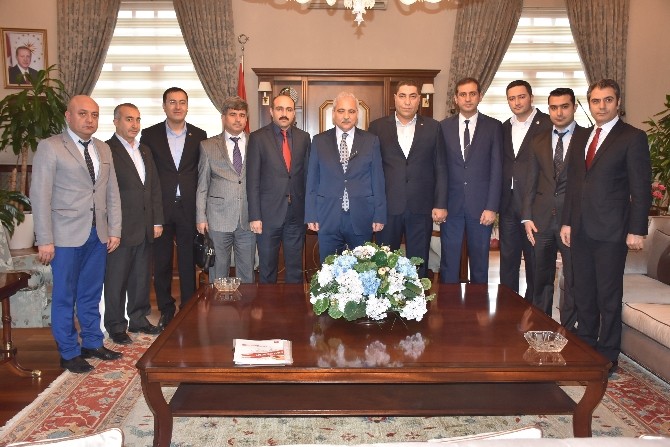 Vali Güvençere Müfredatın Demokratikleştirilmesi Raporu Sunuldu