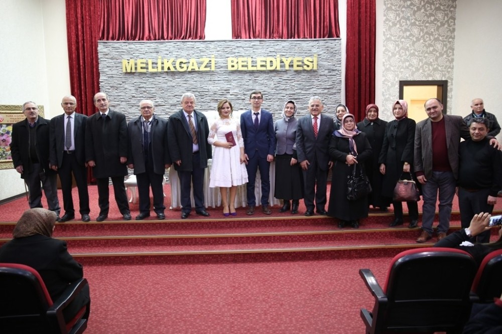 14 Şubatta 23 Çift Melikgazide Evet Dedi