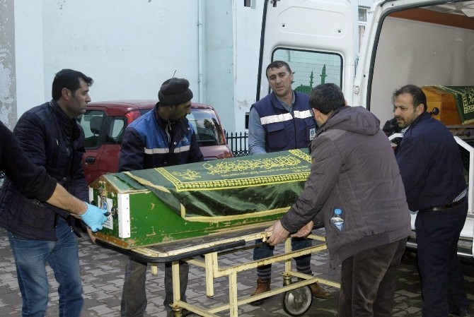 19 Gündür Kayıp Olan Yaşlı Adam Tarlada Ölü Bulundu