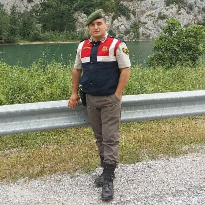 34 Yaşında Kansere Yenik Düşen Astsubay Ağlattı