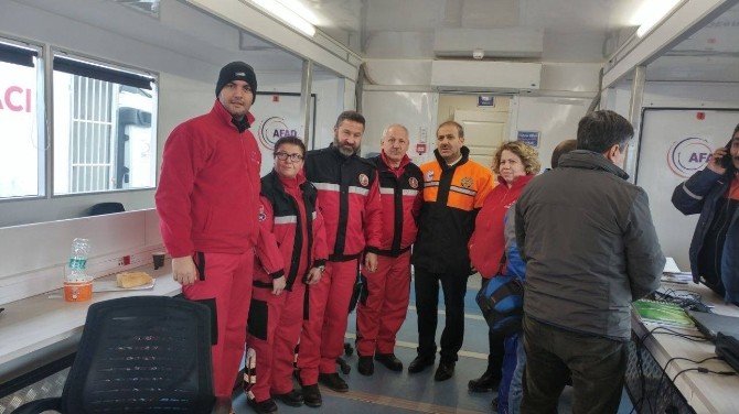 Adaktan Ayvacık Depremzedelerine Şefkat Eli