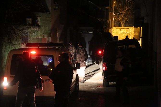 Adanada Pkk/kck Operasyonu: 22 Gözaltı