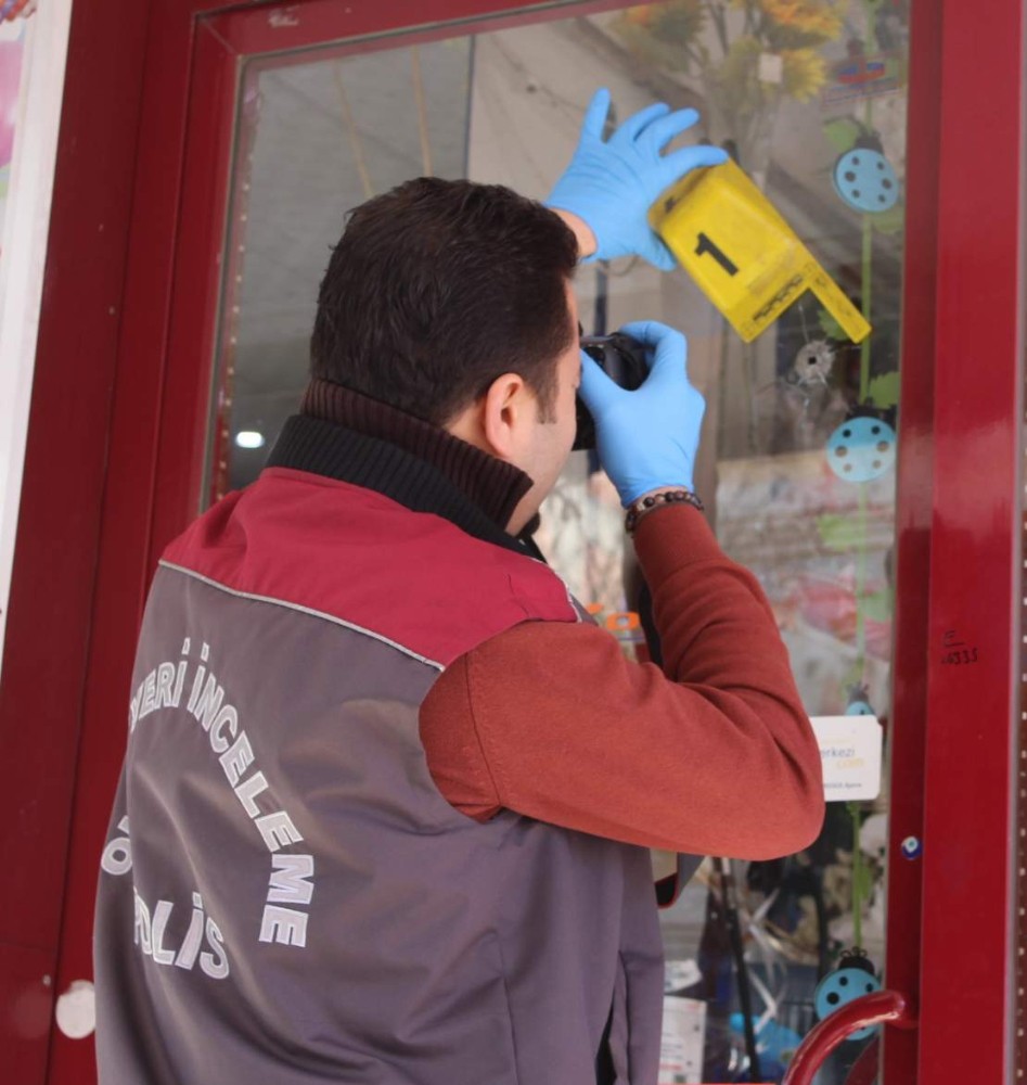 Adıyamanda İş Yeri Kurşunlandı