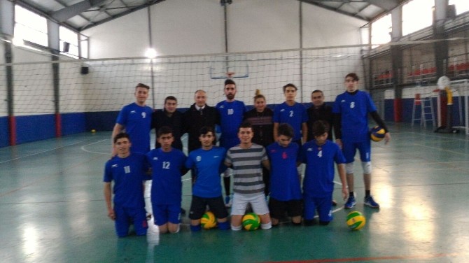 Aile Ve Sosyal Politikalar Spor Kulübü Voleybol Takımı Kuruldu