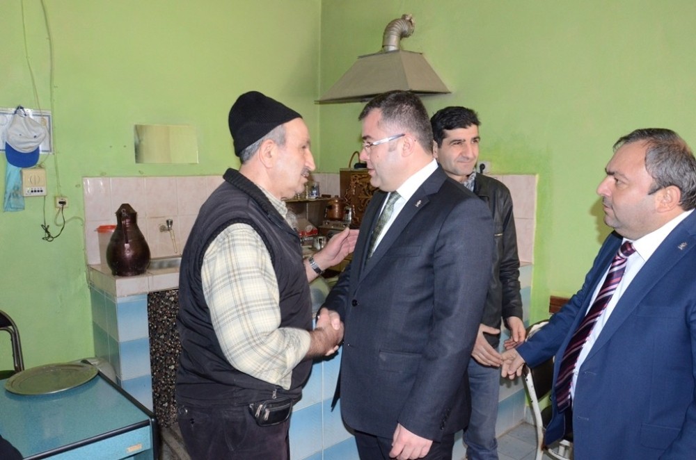 Ak Parti İl Başkanı Keskin Cumayerinde Sıkmadık El Bırakmadı