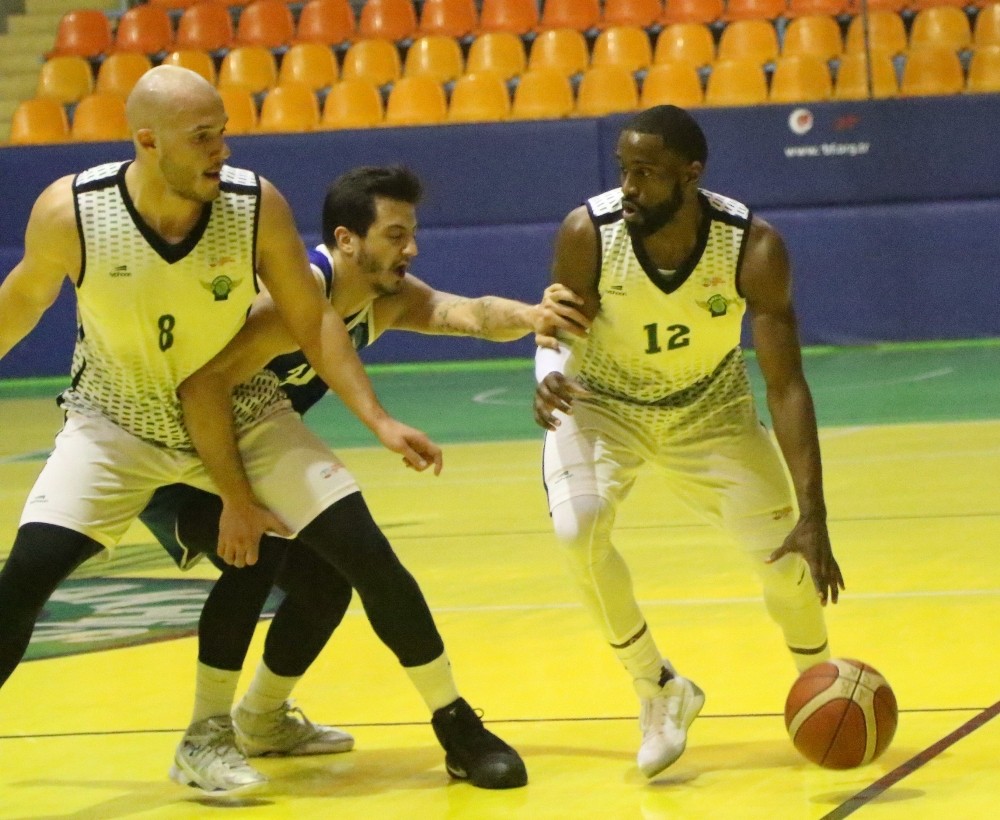 Akhisar Belediyespor, Acıbademi Son Periyotta Devirdi