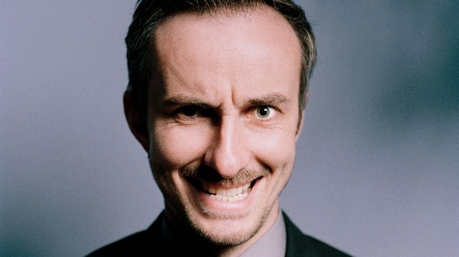 Almanyadan Cumhurbaşkanı Erdoğana Hakaret Şiirine Kısmi Yasak