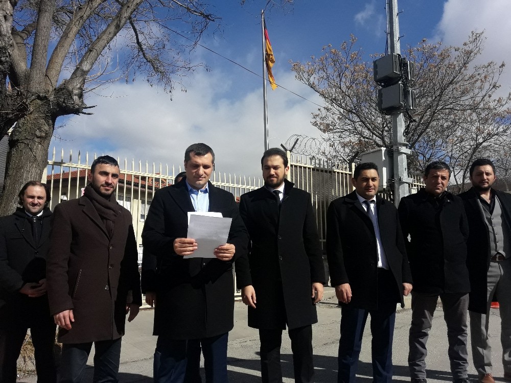 Ankarada Almanyadaki Türklere Yönelik Baskılar Protesto Edildi