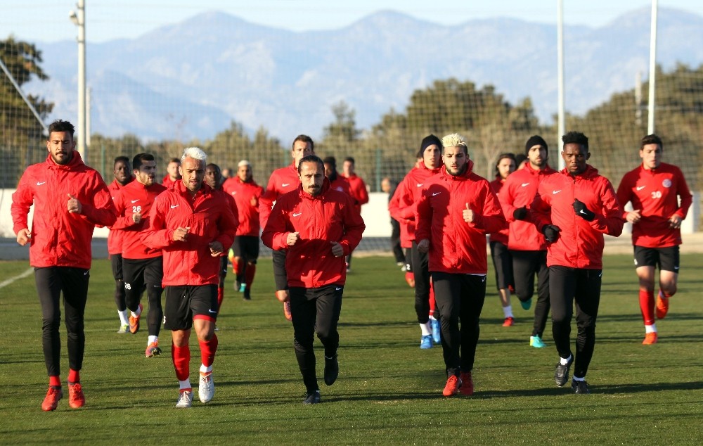 Antalyasporda Karabükspor Mesaisi Devam Ediyor