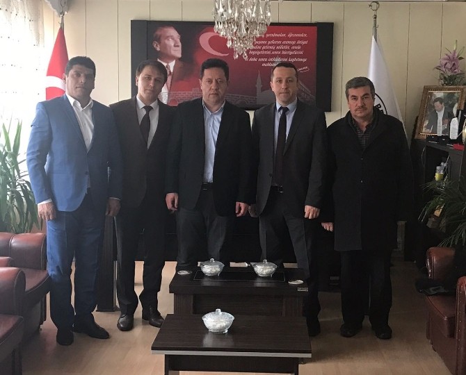 Artovada Belediye İşçilerine Yüzde 17 Zam