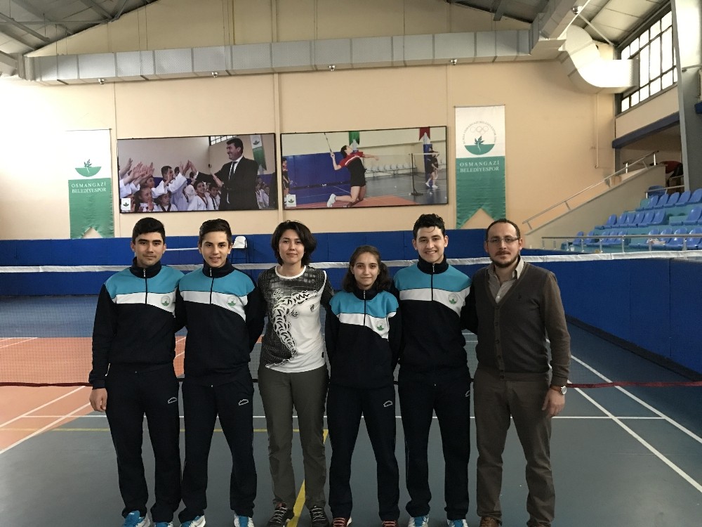 Badmintonda Osmangazi 4 Sporcusuyla Badminton Milli Takımında