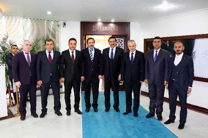 Bartın Valisi Dirimden Başkan Aka Nezaket Ziyareti