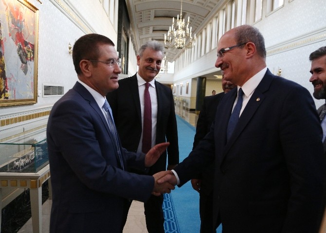 Başbakan Yardımcısı Canikliden Direkt Uçuşlara Destek