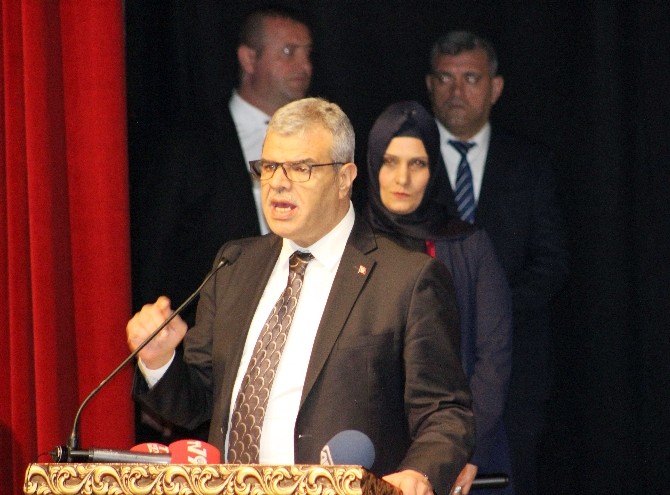 Başbakan Yardımcısı Kaynak Kiliste