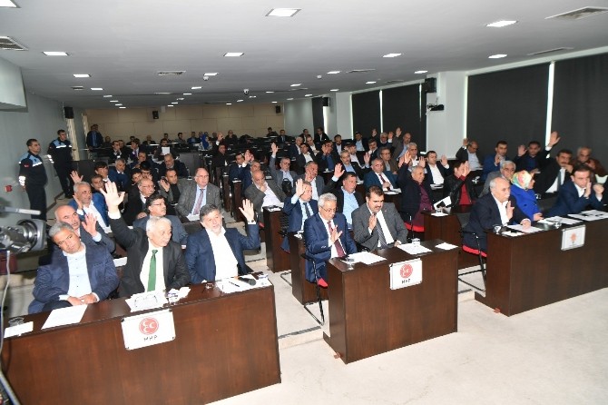 Basın Pasoları Oy Çokluğuyla Geçti