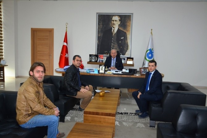 Başkan Albayrak İşitme Engelli Vatandaşları Ağırladı