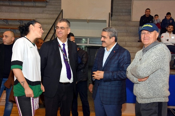 Başkan Alıcıkdan Tezahüratlı Tribün Desteği