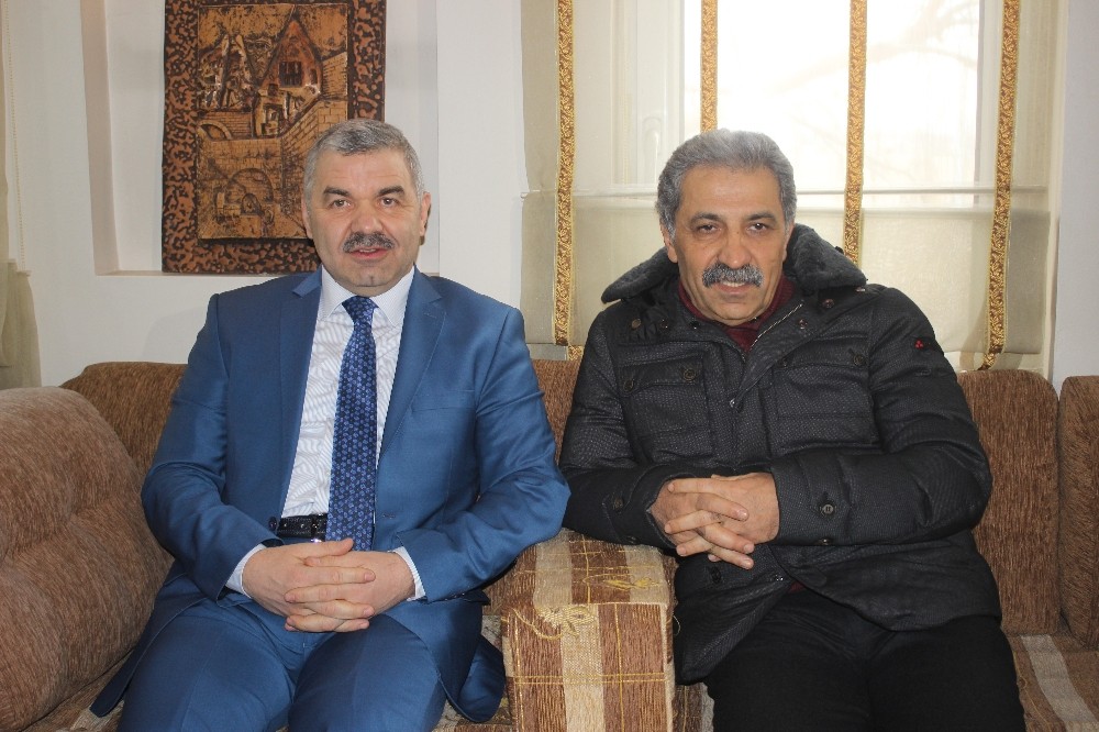 Başkan Çelikten Kayserispora Ziyaret