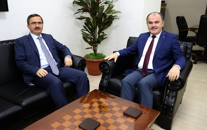 Başkan Gürlesin, Bakan Yardımcısı Uçarı Ağırladı