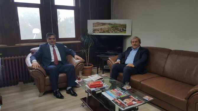 Başkan Yalçından İlçe Ve Belde Başkanlarına Ziyaret