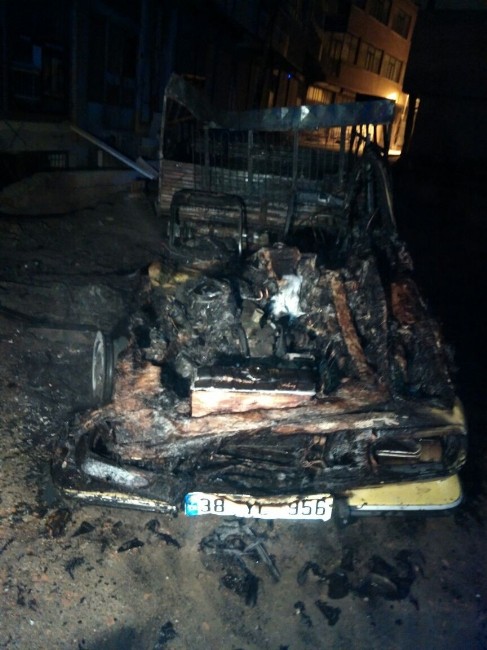 Başkentte Üç Ayrı Noktada Yangın: 1İ Çocuk 3 Yaralı