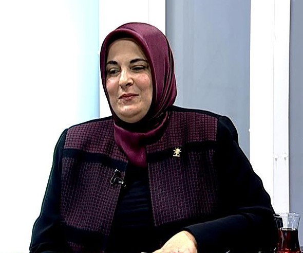 Başörtülü Genç Kıza Saldırı İddiası