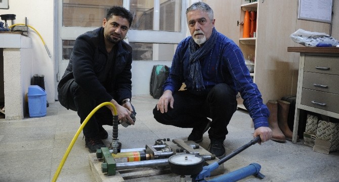 Beüde Geliştirilen Taşınabilir Çekme Dayanımı Cihazı; Patent Aldı