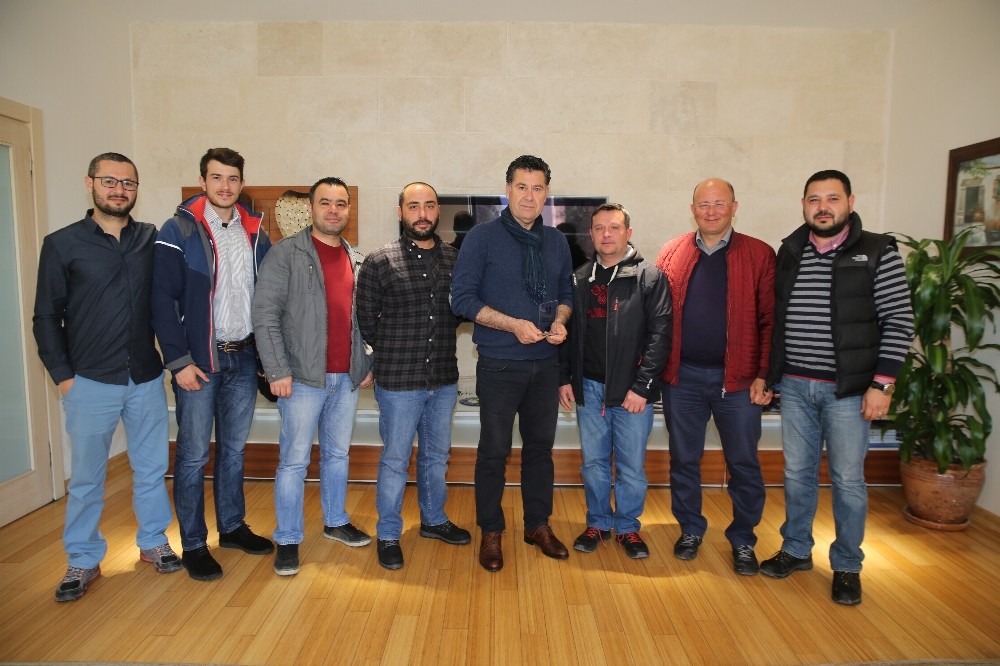Bodrum Spin Avcılarından Başkan Kocadona Teşekkür Plaketi