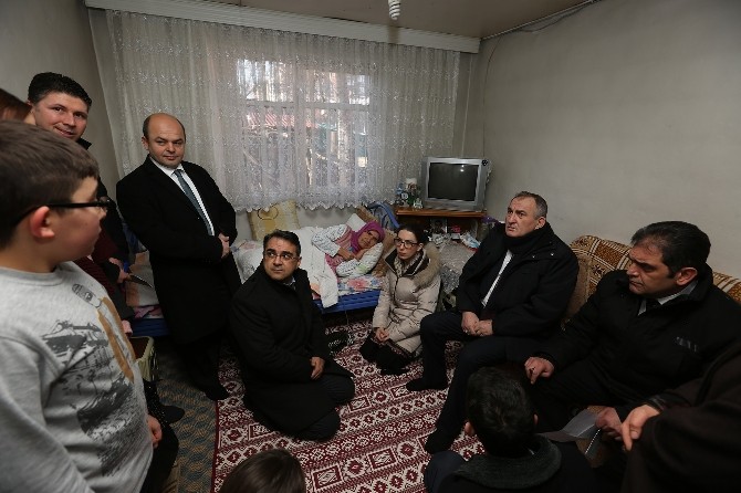 Bolu Belediye Başkanı Yılmaz 5 Hastayı Ziyaret Etti