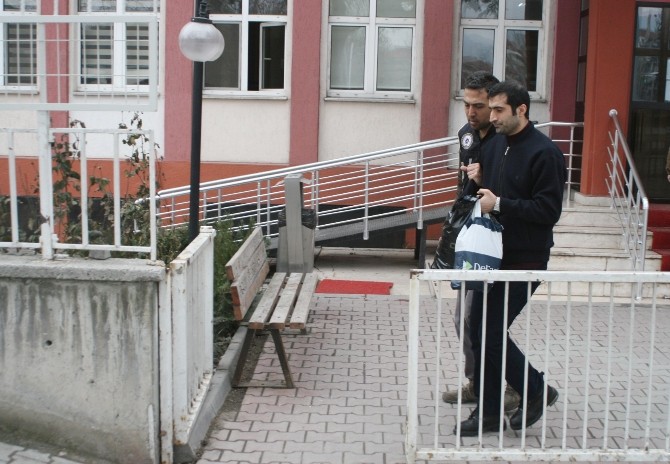 Boluda Fetönün Abi Ve Ablası 2 Kişi Tutuklandı