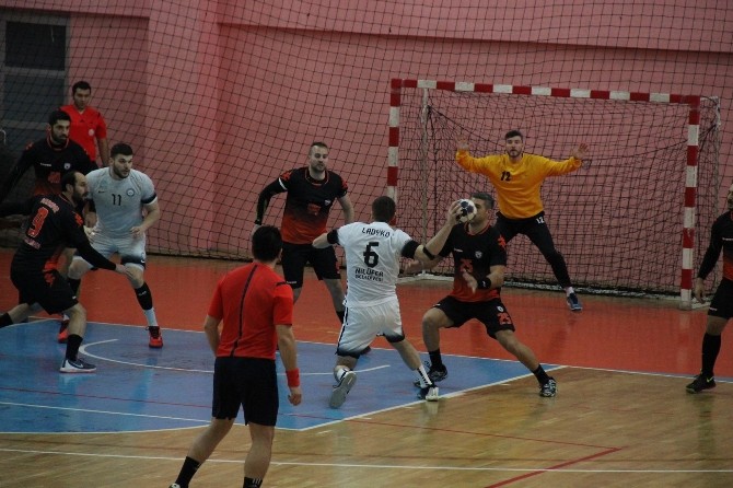 Bozokspor, Nilüfer Belediyesporu Eli Boş Gönderdi