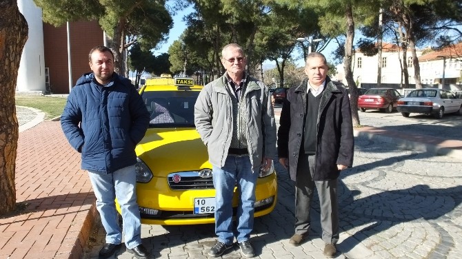 Burhaniyeli Taksiciler Yazı Bekliyor