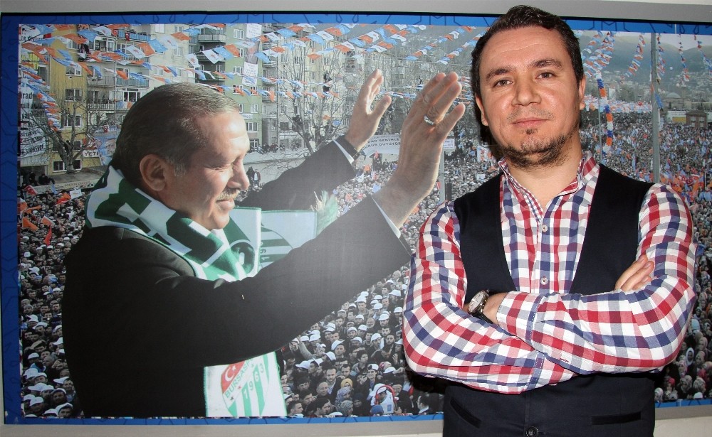 Bursalı Gençler Erdoğan İçin Şarkı Yazdı