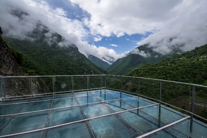 Cam Seyir Terasına Ziyaretçi Akını