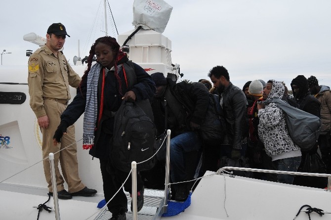 Çanakkalede 46 Mülteci Yakalandı