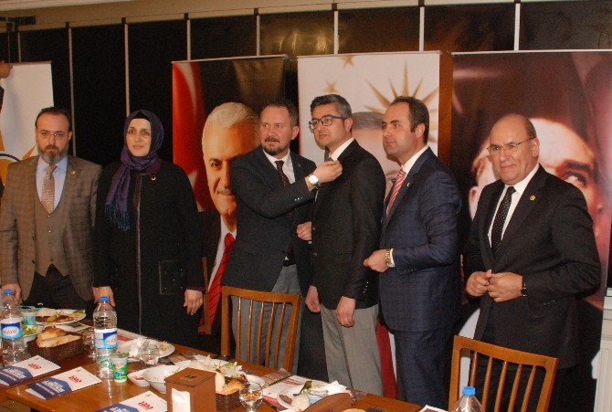 Chpnin Aday Adayı Ak Partiye Geçti