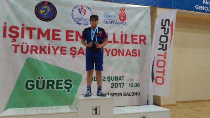 Çifte Madalya İle Bartının Gururu Oldu