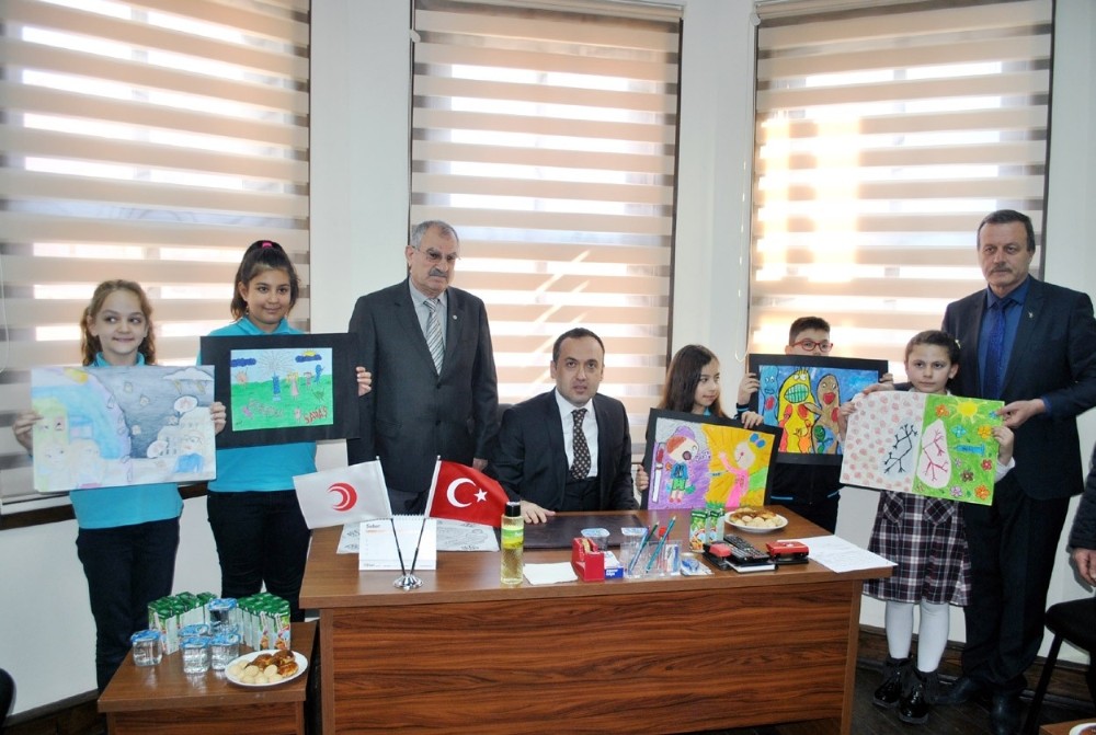 Çocuklar Veremi Çizdi