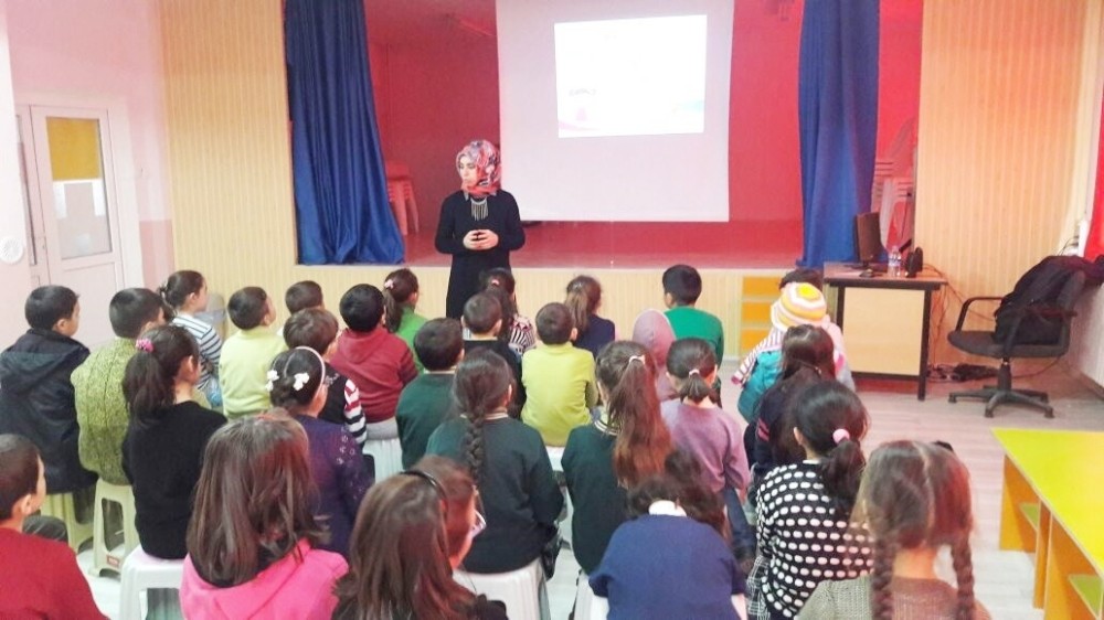 Cumhuriyet İlkokulunda ‘Tuvalet Kullanımı Ve Hijyen Eğitimi