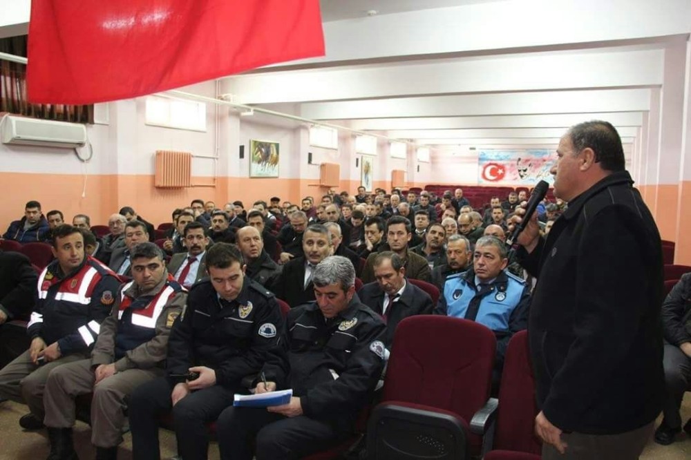 Develide Taşımalı Eğitimde Servis Şoförleri İle Toplantı Yapıldı