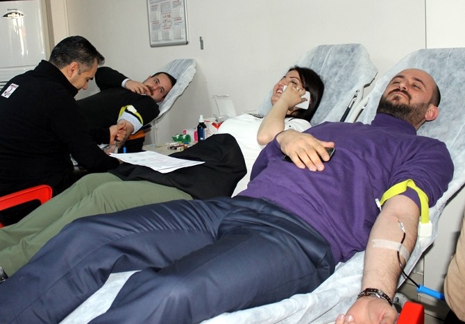 Dicle Elektrikten Kızılaya Tam Destek