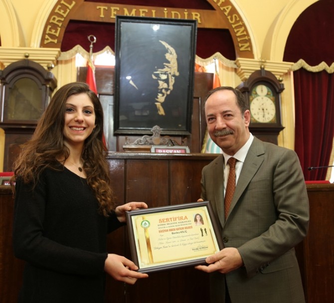 Diksiyon Kursu Sertifikaları Teslim Edildi