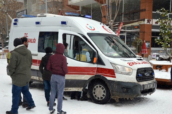 Diyarbakırda Silahlı Kavga: 1 Yaralı