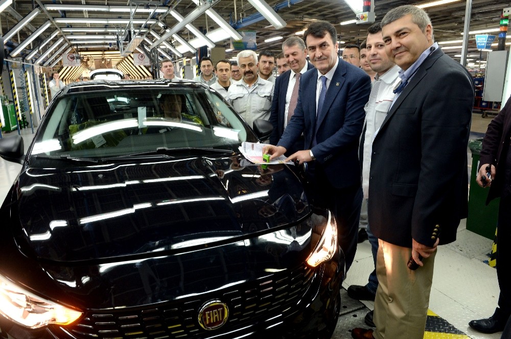 Dündar, Fiat Egeanın Onay Mührünü Vurdu
